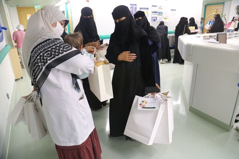 Meeting of the staff of the Family and Community Medicine Center at King Saud City, and the staff of Dr. Abdulrahman Al-Meshari Hospital